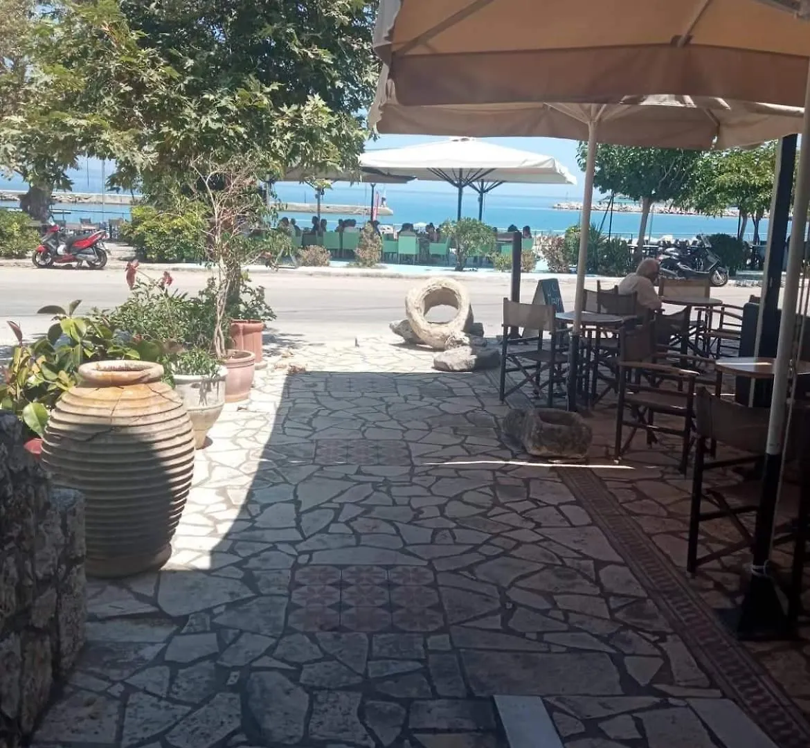 Vasilis Travlos Apartment Poros  Poros (Kefalonia)