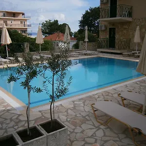 Petros Aparthotel
